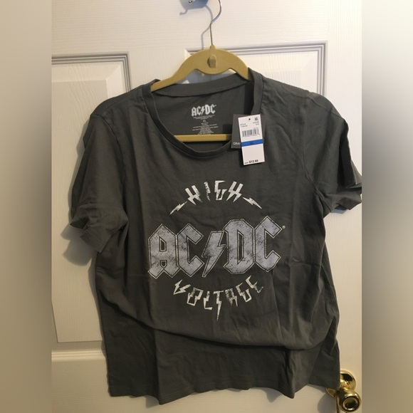 AC/DC brand new graphic t shirt size xl nwt - Picture 1 of 3